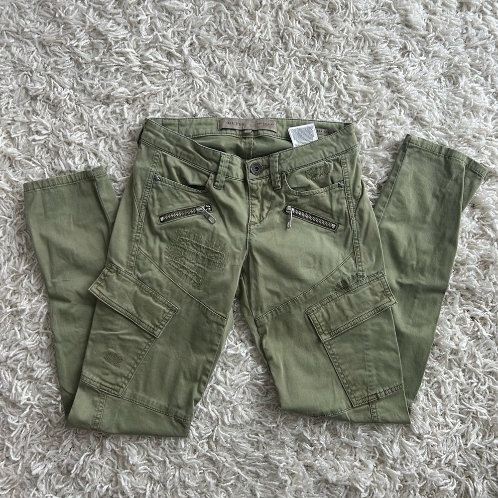 GUESS CARGO PANTS